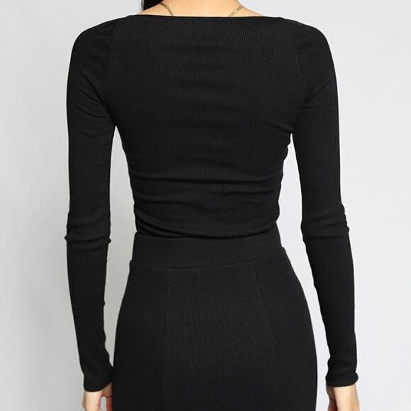 The Range Mass Rib Square Neck LS Size Medium - Picture 2 of 10